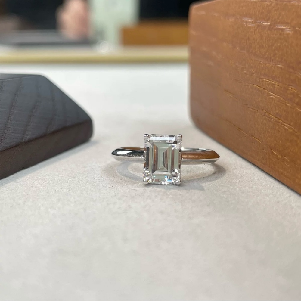 New VVS1 2ct Emerald Cut Rings